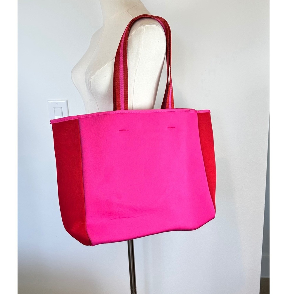 Summersalt Perfect Beach Tote Hibiscus Lava Pink Red Neoprene FabFitFun Large